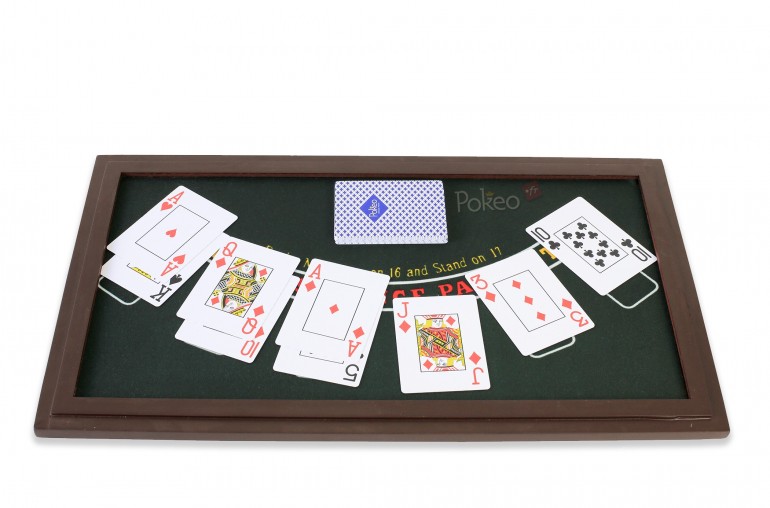 Casino set 4 en 1 Roulette, Black Jack, Craps, Texas Hold'em